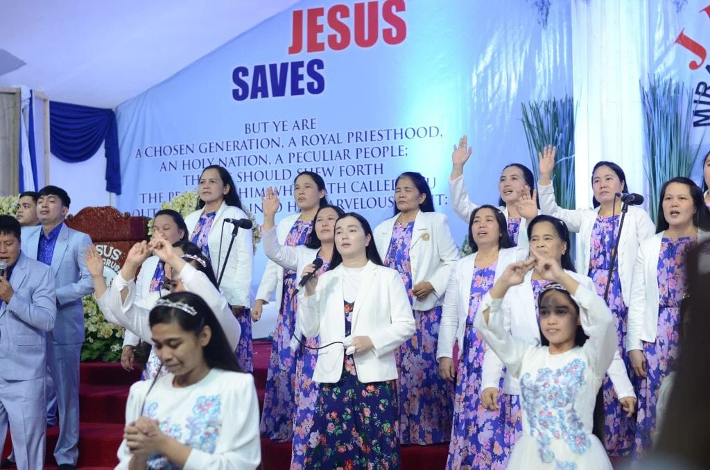 Bel. Chorale Group and Mimers